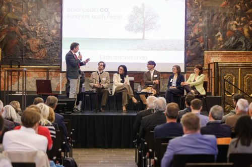 Podiumsdiskussion